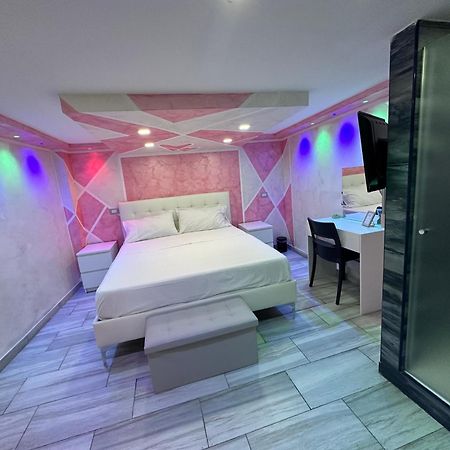 Clopat Vacanze2023 Hotel Napoli Bagian luar foto