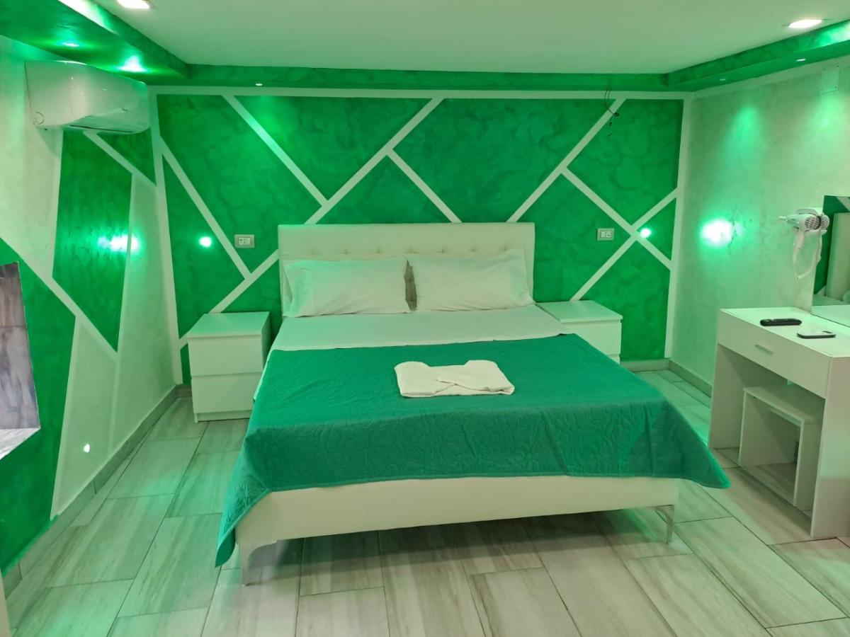 Clopat Vacanze2023 Hotel Napoli Bagian luar foto