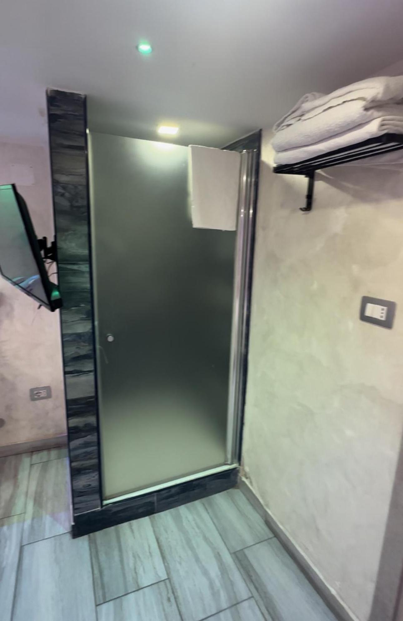 Clopat Vacanze2023 Hotel Napoli Bagian luar foto